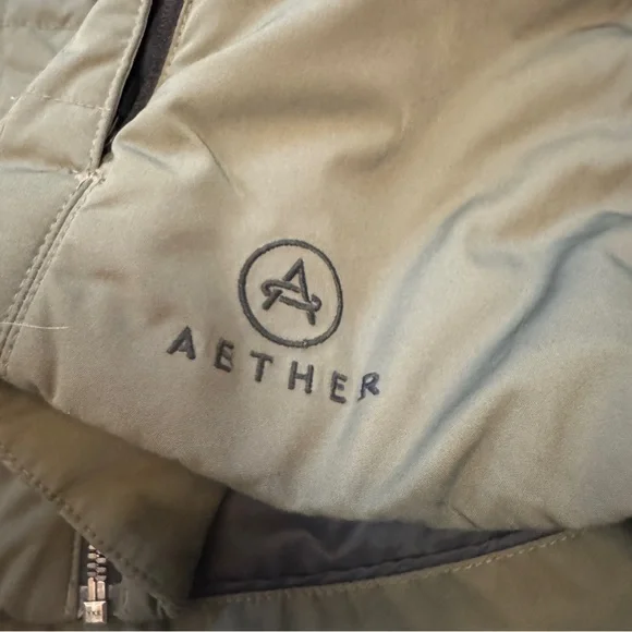 Aether Alta Quilted Jacket Discovery Olive Green Women’s Medium 3 Zip Coat - Picture 5 of 13